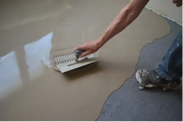 Jak się robi wylewkę samopoziomującą - uniknij najczęstszych błędów