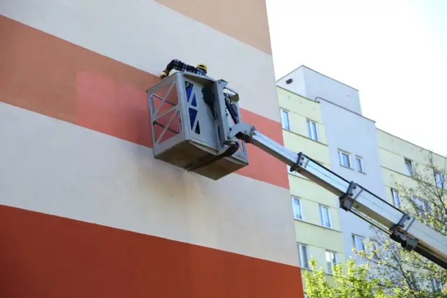 Jak obliczyć powierzchnię elewacji budynku i uniknąć błędów