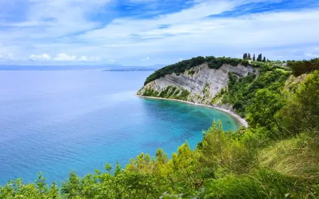 Czy Słowenia ma dostęp do morza? Odkryj jej piękne wybrzeże