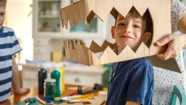 Jak łatwo zrobić strój karnawałowy dla chłopca – proste pomysły i instrukcje