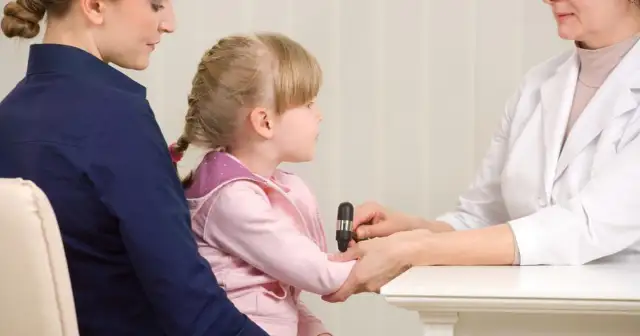 Neurolog co bada? Odkryj, co ocenia podczas wizyty i badań