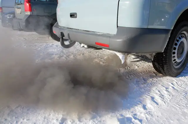 Dlaczego diesel kopci? Oto najczęstsze przyczyny czarnego dymu