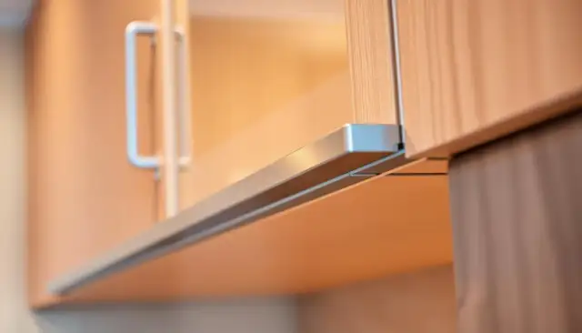 Optymalna wysokość listwy montażowej kuchni: Poradnik krok po kroku