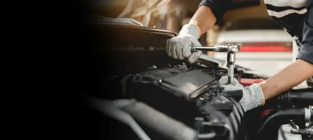 Falujące obroty? Silniczek krokowy: objawy, diagnoza, naprawa i koszty