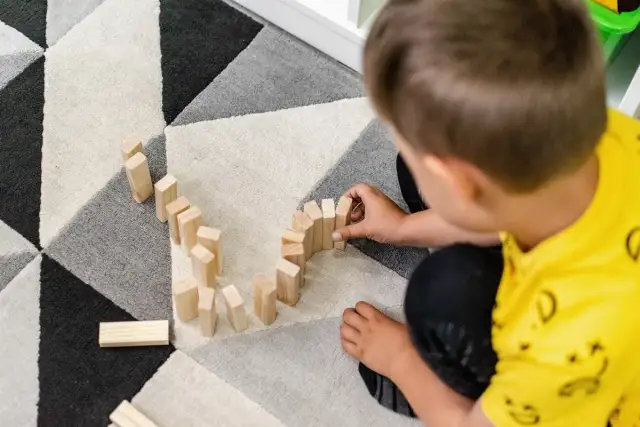 Klocki sensoryczne Pepco – rozwój dziecka przez zabawę i naukę