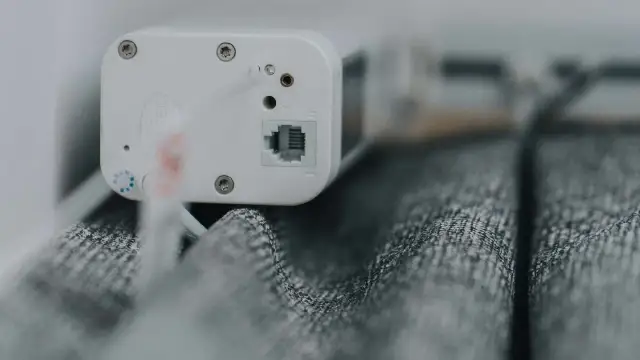 Jak zrobić karnisz elektryczny - proste kroki i ważne wskazówki