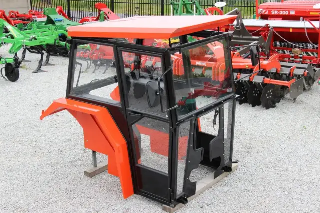  Kabina do MF 255 - Jak wybrać najlepszą kabinę do ciągnika MF 255?