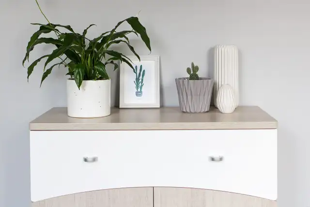 Jak odnowić meble z płyty wiórowej i zaoszczędzić na kosztach