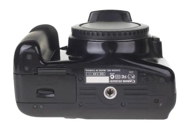 Lustrzanka body Canon EOS 1100D - idealny wybór dla początkujących