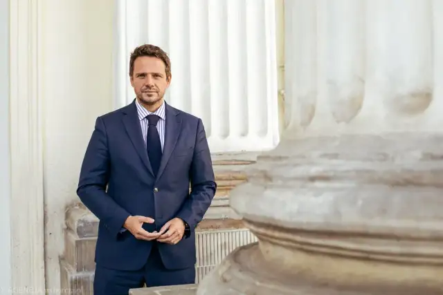 Rafał Trzaskowski: Wiek, kariera, życie prywatne wszystko, co musisz wiedzieć