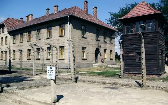 Czy do Auschwitz można wejść z psem? Oto ważne informacje