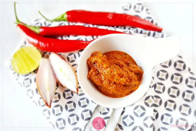 Czerwona pasta curry: 10 pomysłów na szybkie dania i nie tylko!