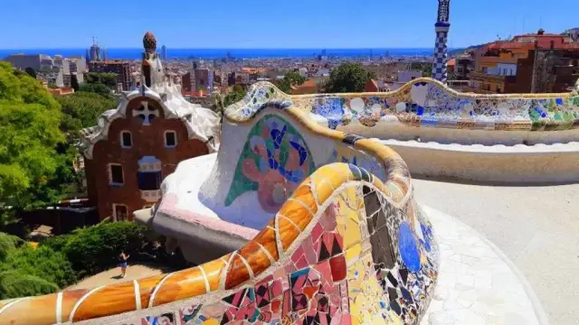 Najlepsze miejsca na noclegi w Barcelonie - uniknij drogich pułapek