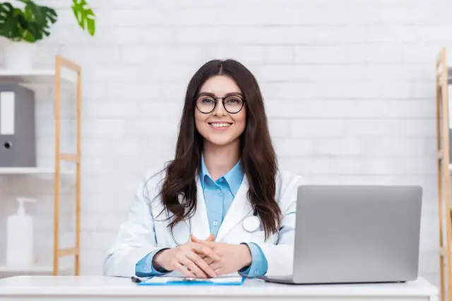 Medycyna po innych studiach: Jak zacząć? Przewodnik