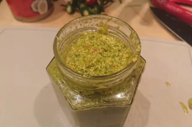 Jak zrobić pastę curry w domu? Pełna kontrola smaku!