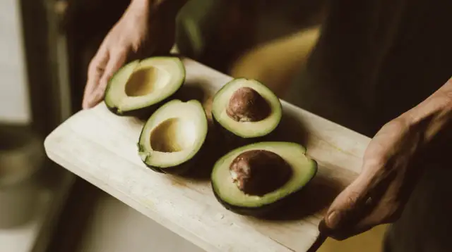 Jakie awokado do guacamole? Odkryj najlepszą odmianę i porady