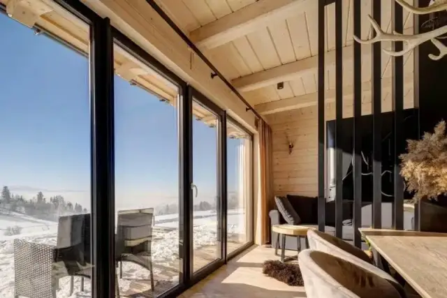 Sylwester w górach: Gdzie jechać i jak nie przepłacić?