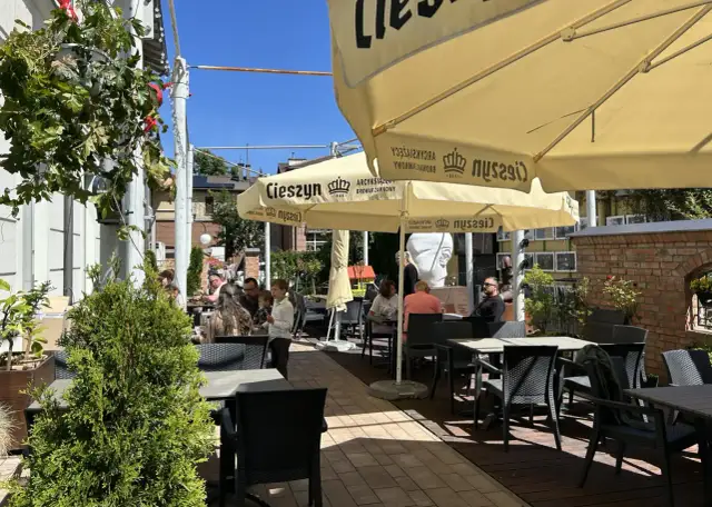 Gdzie zjeść w Gdańsku Oliwa? Odkryj najlepsze restauracje i smaki