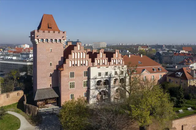 Zamek Królewski Poznań: Muzeum Sztuk Użytkowych przewodnik + bilety