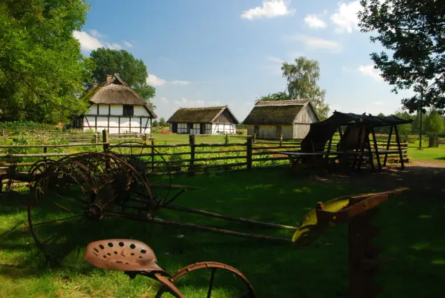 Atrakcje w Klukach: Odkryj niezwykłe miejsca i lokalne skarby