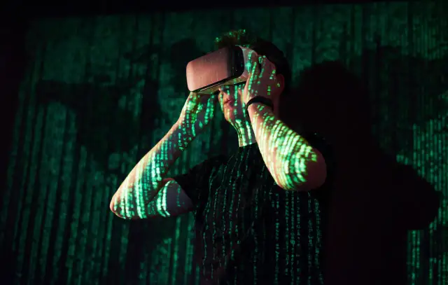 Przyszłość gier online: Cloud, AI, VR/AR, Metaverse jak zagramy?