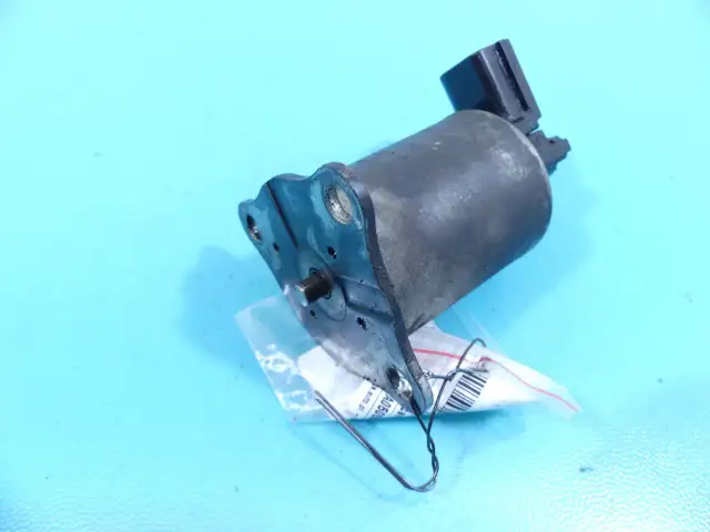 Gdzie jest zawór EGR w Scenic 1.9 dCi? Odkryj ukryte problemy