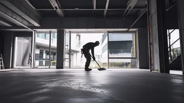 Wylewka samopoziomująca ile na m2? Oblicz koszty i materiały teraz