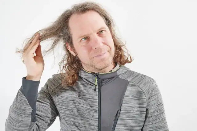 Lange Haare für Männer: Dein ultimativer Guide zu Wachstum & Styling