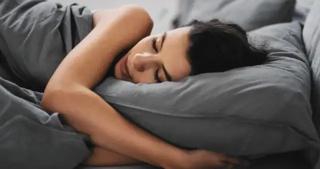 Sen o trupie: 7 szokujących interpretacji śmierci i transformacji