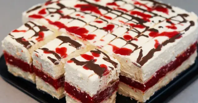 Przepis na ciasto dama kier – łatwy sposób na wyjątkowy deser na Walentynki