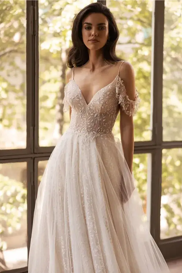 Jak idealnie dopasować suknię ślubną do swojej figury i stylu