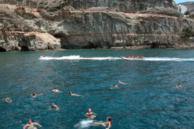 Czy na Gran Canarii jest bezpiecznie? Odkryj zagrożenia i wskazówki