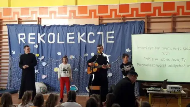 Rekolekcje w szkole - wszystko co musisz wiedzieć o organizacji i przebiegu