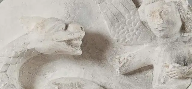 Rzeźba architektoniczna: historia, przykłady i jej znaczenie w sztuce