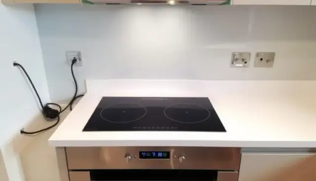 Jak wyjąć płytę indukcyjną z blatu - uniknij kosztownych błędów