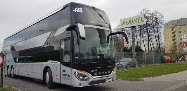 Bus Marcel Krosno: Dworzec Naftowa 9, stanowisko 10 jak dojechać?