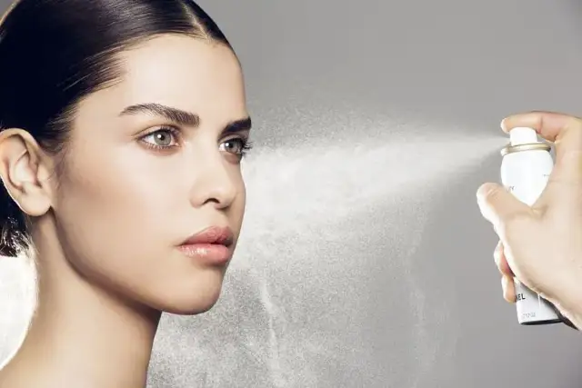 Protector solar en spray: la solución rápida y eficaz para tu piel