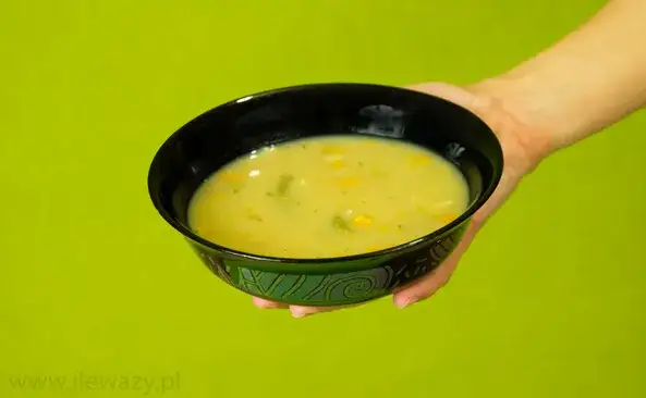 Ile kalorii ma zupa jarzynowa? Odkryj dietetyczne triki!