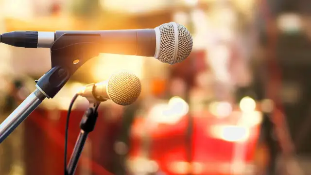 Jak skutecznie znaleźć zespół muzyczny jako wokalistka: 5 rad