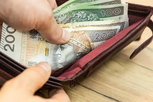 Zarabiaj bez firmy 2026: Limit 10 813,50 zł w działalności nierejestrowanej