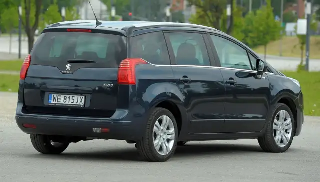 Peugeot 5008 jaki silnik wybrać, aby uniknąć problemów z wydajnością?