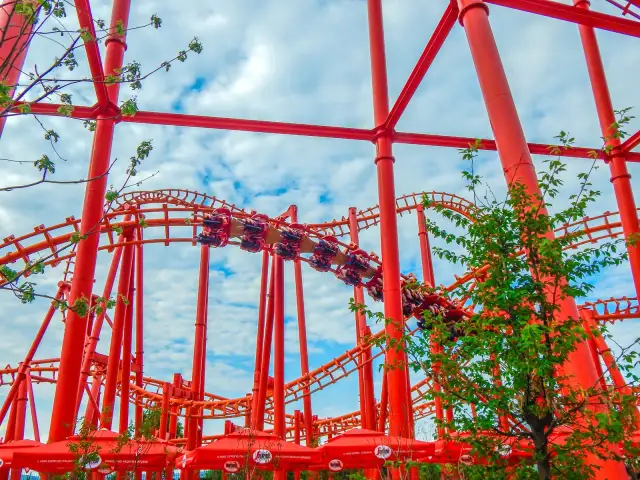 Energylandia: Najlepsze atrakcje, ranking i porady planuj z ekspertem!