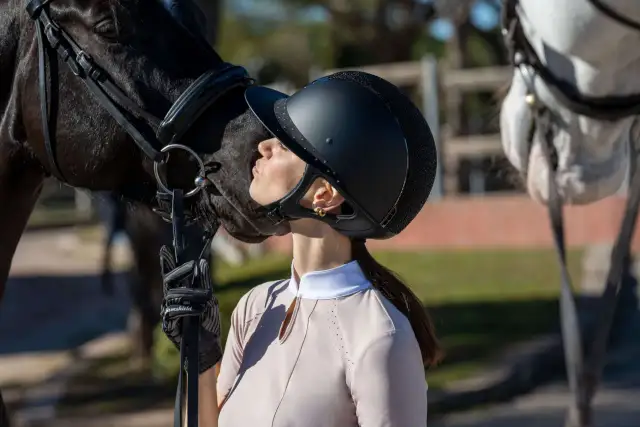 Znane marki jeździeckie, które musisz znać przed zakupem sprzętu