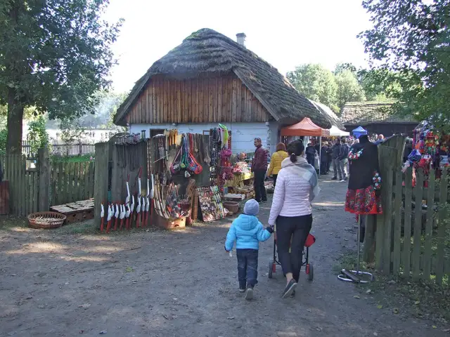 Skansen w Radomiu: Fascynująca podróż przez kulturę i historię regionu