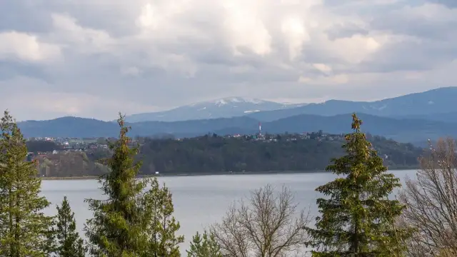 Najlepsze atrakcje nad jeziorem żywieckim, które musisz poznać