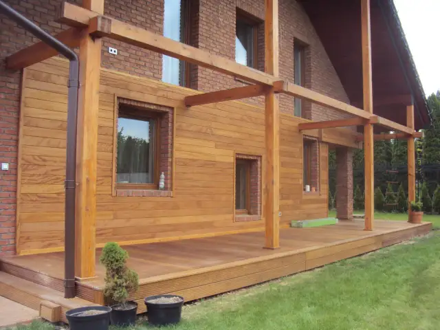 Elewacja domu: Co to jest? Funkcje, materiały, trendy i jak dbać