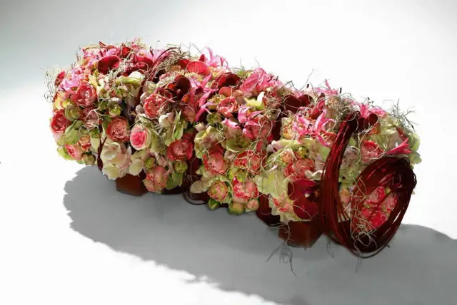 Jak samemu zrobić wiązankę na cmentarz, aby uczcić bliskich w piękny sposób