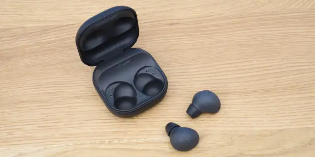 AirPods vs. Galaxy Buds: Welcher Kopfhörer passt zu dir?