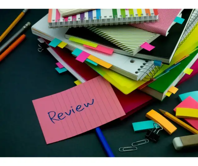 Jak powinna wyglądać recenzja książki, aby przyciągnąć czytelników?