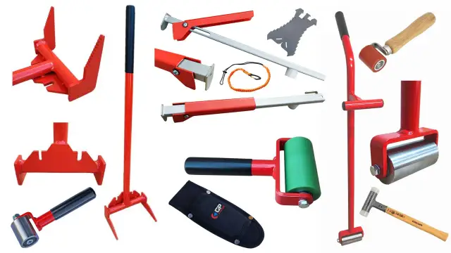 Zestaw narzędzi dekarskich: łapy, wałki dociskowe, młotek i inne akcesoria do prac dachowych.